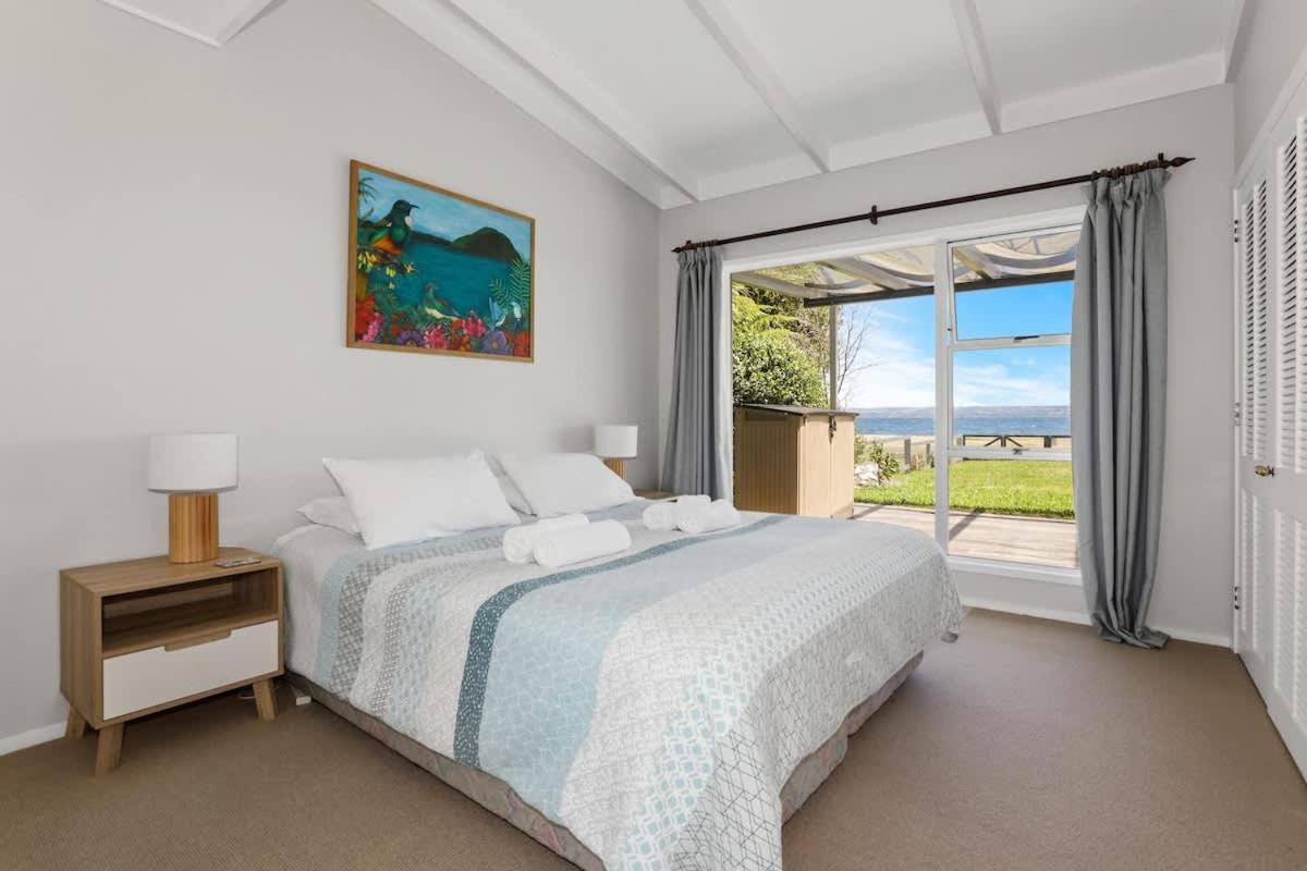 Hannah's Bay Lakefront Holiday home *