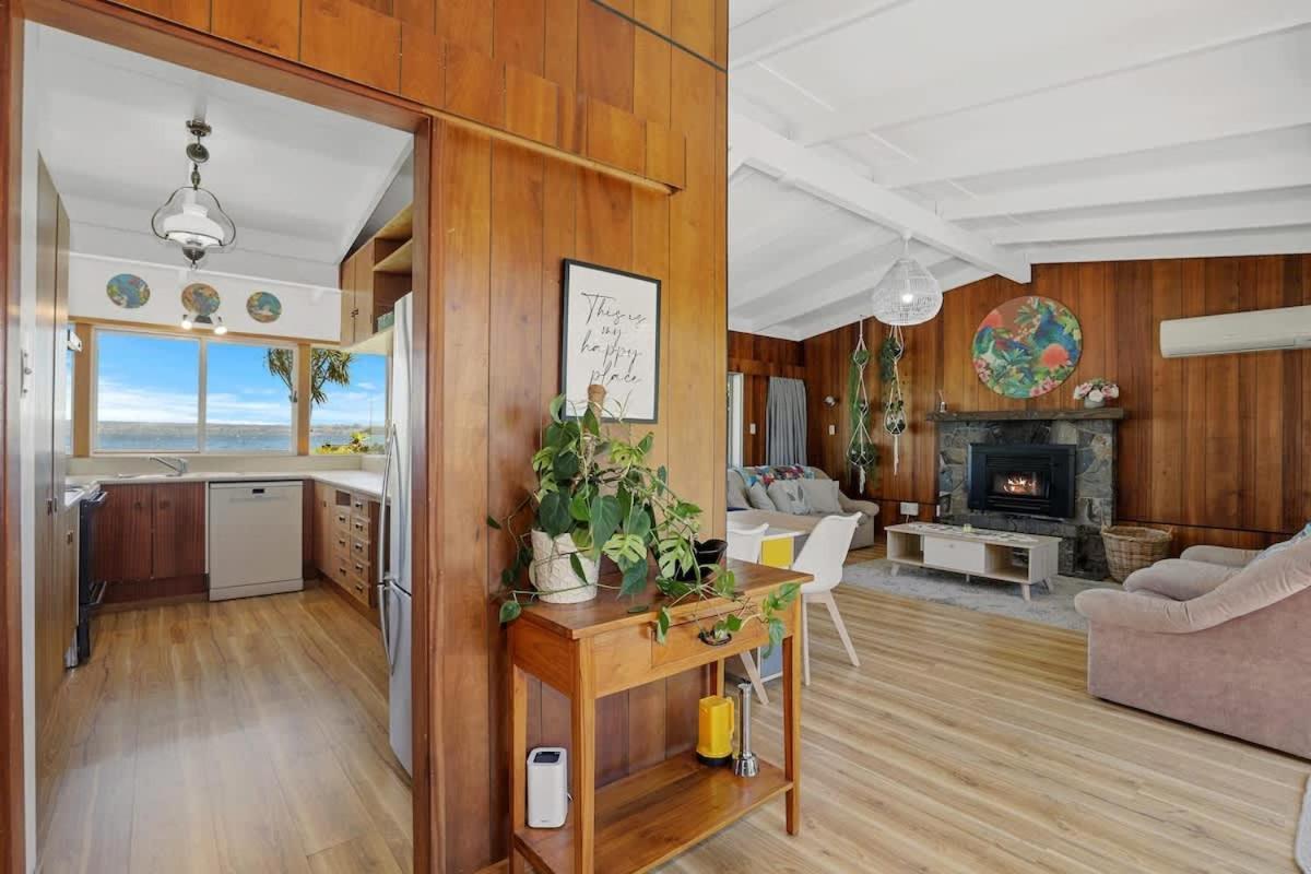 Hannah's Bay Lakefront Holiday home