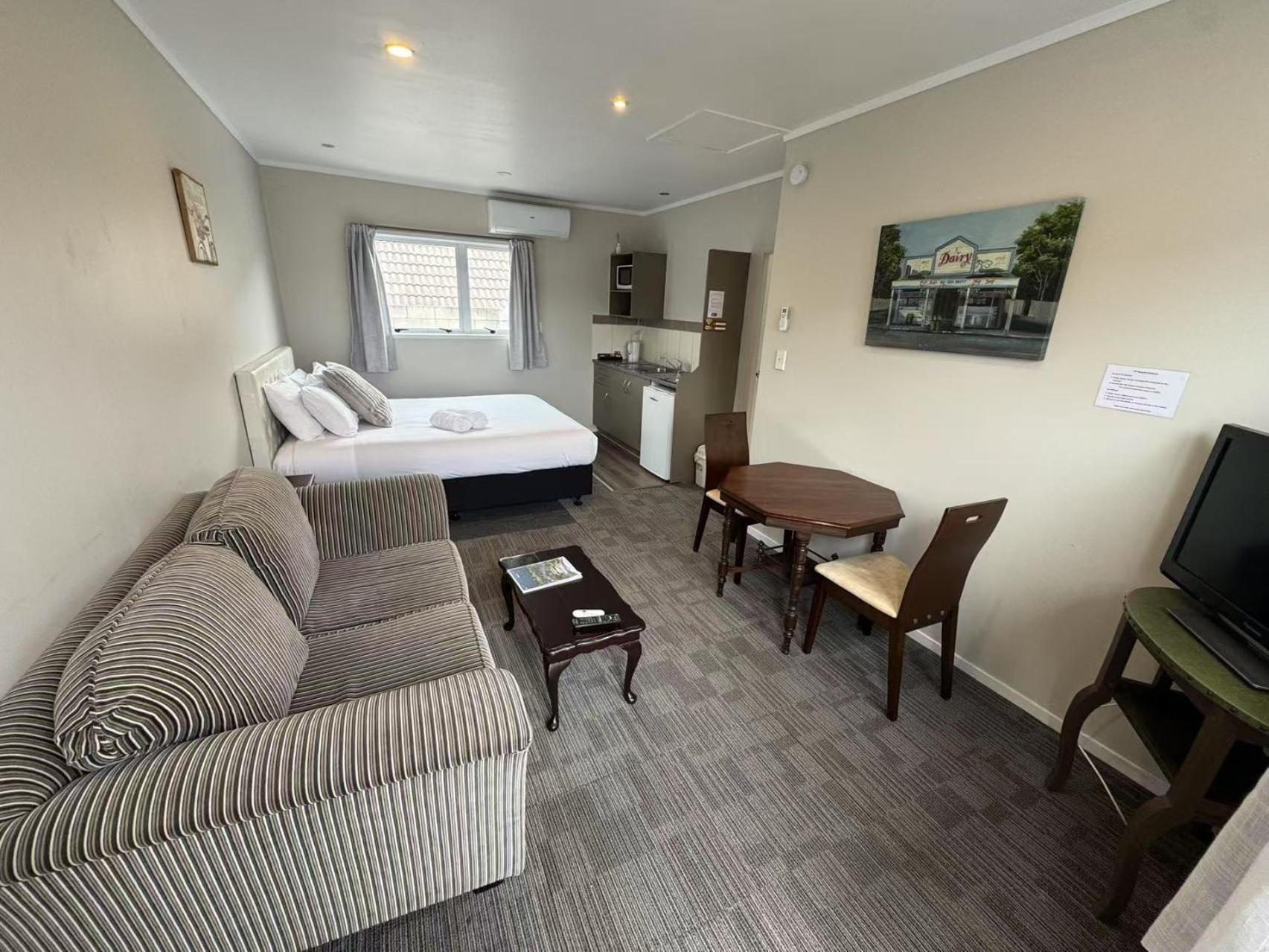 Motel Apex On Fenton
