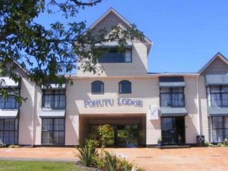 Pohutu 3* Rotorua