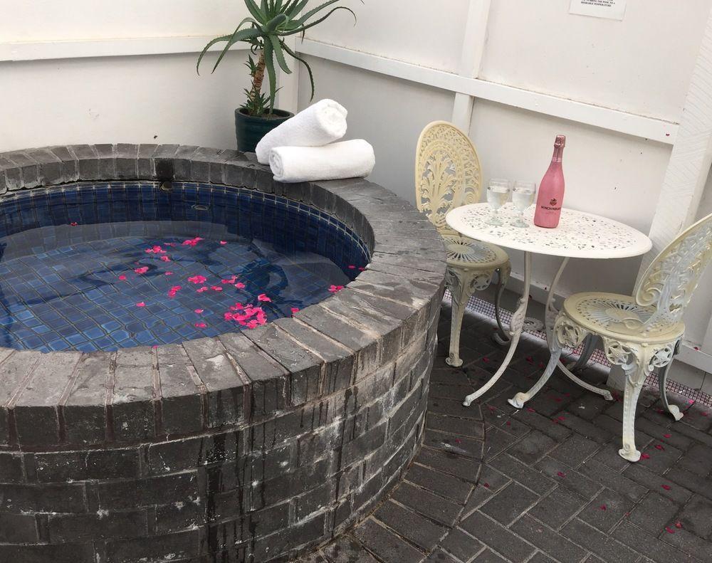 Aywon Motel 4*