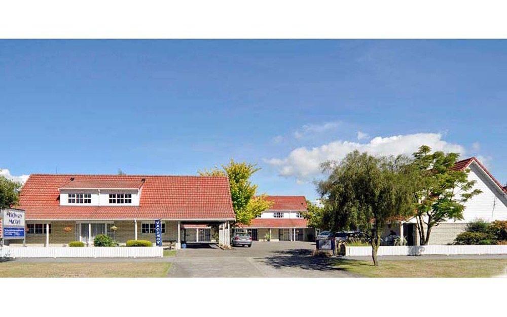 Motel Midway