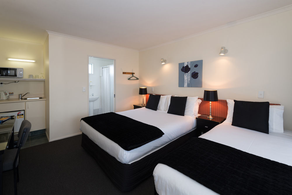 Accolade Motel 3*