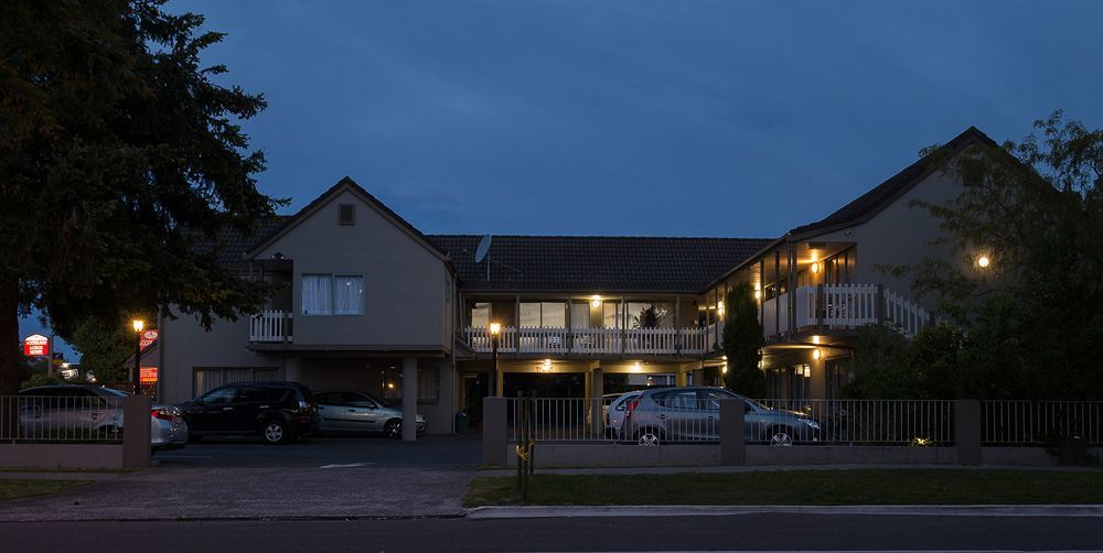 Accolade Motel