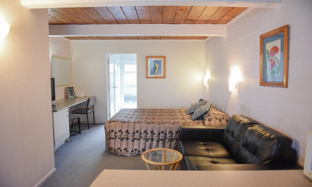 Midway Motel 3*