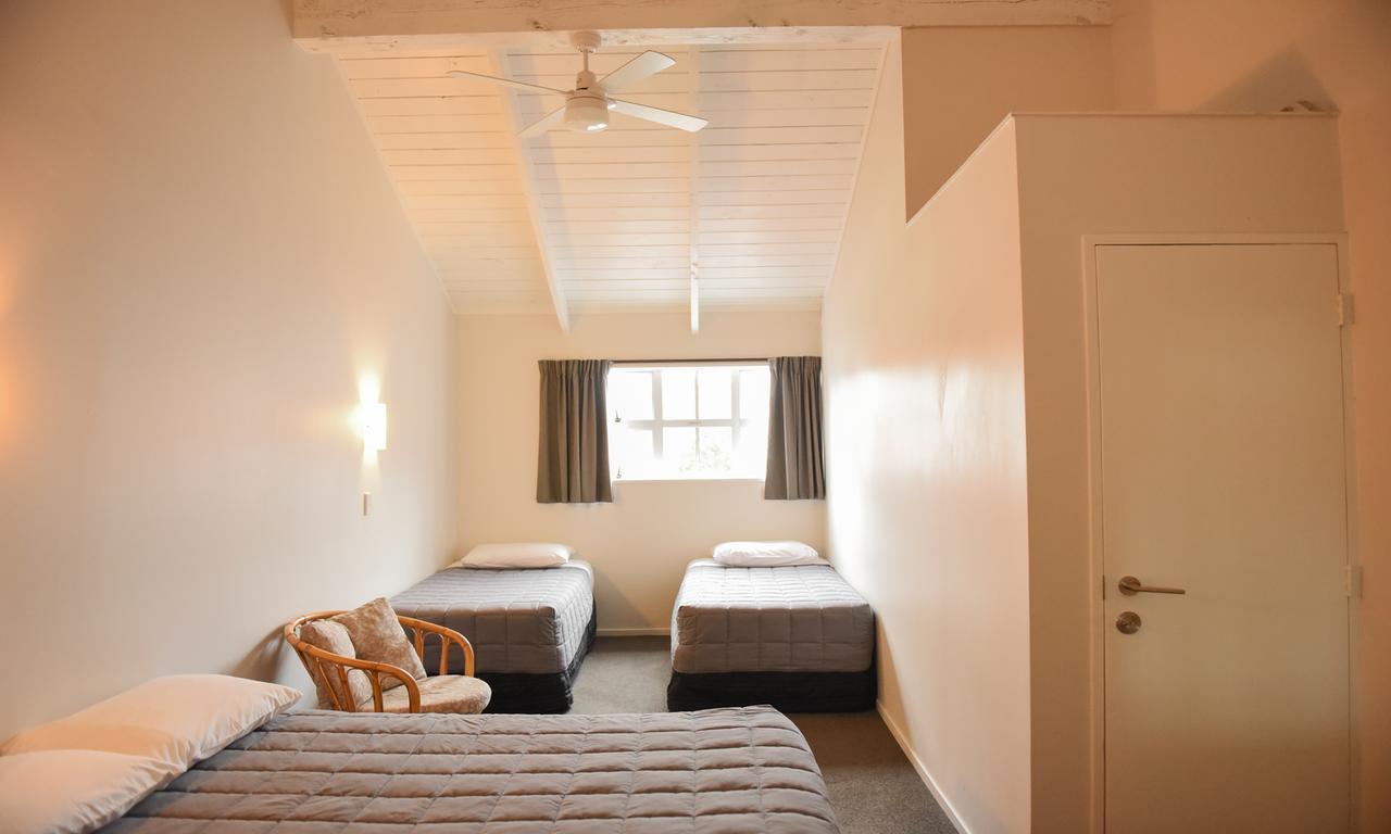 Midway Motel