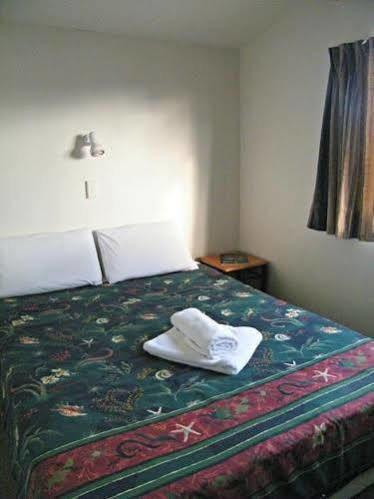 Holdens Bay Holiday park 3*