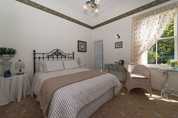 Country Estate *