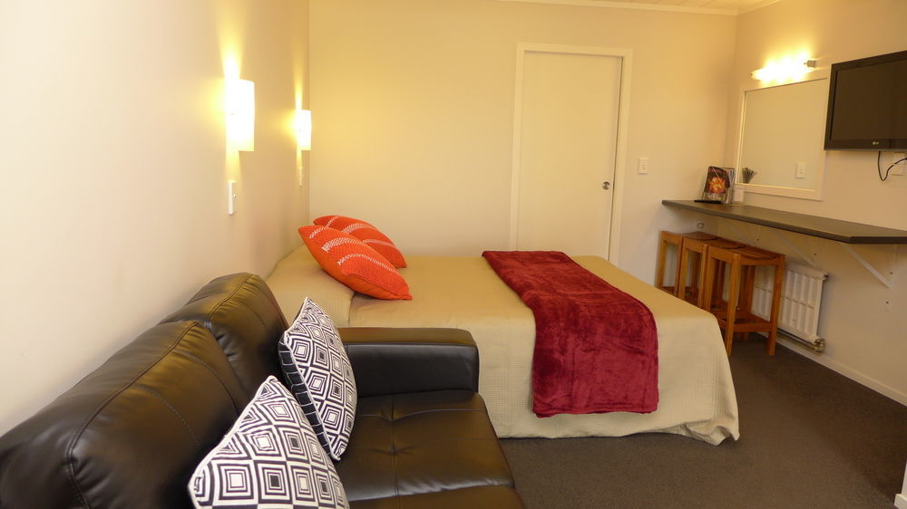 Motel Midway 3*