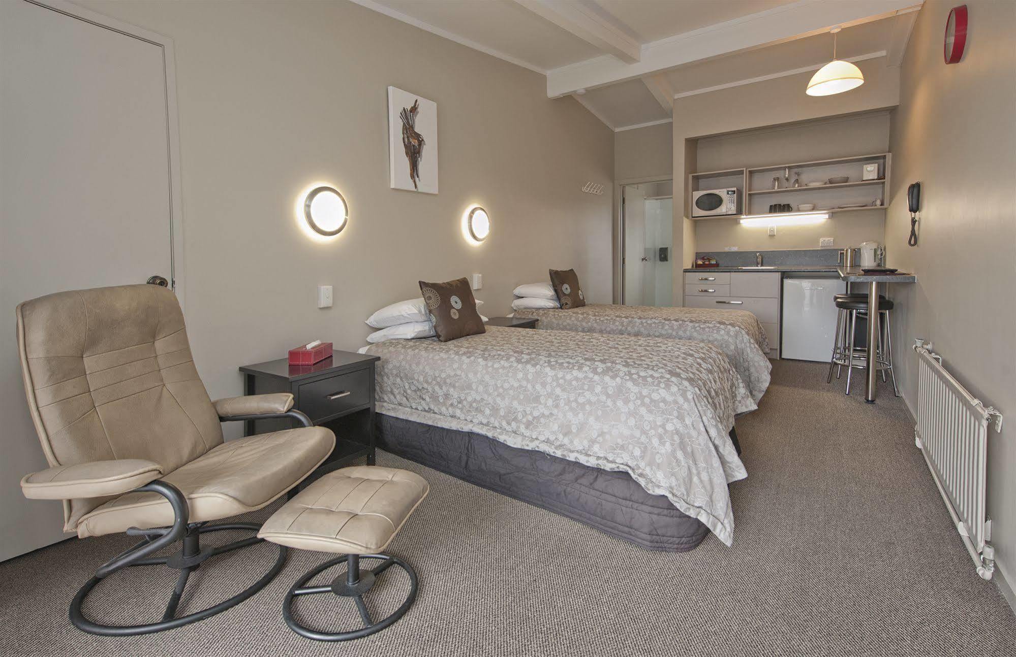 Sport Of Kings Motel