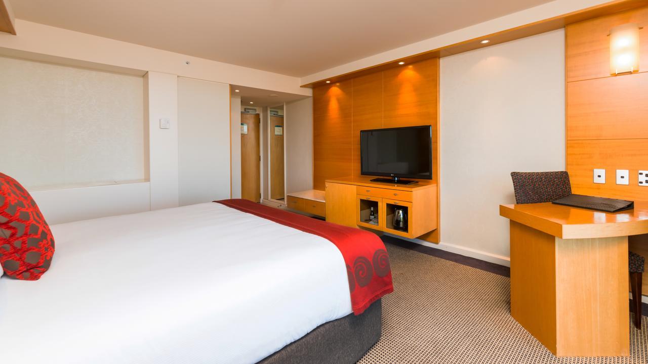 Millennium 4*