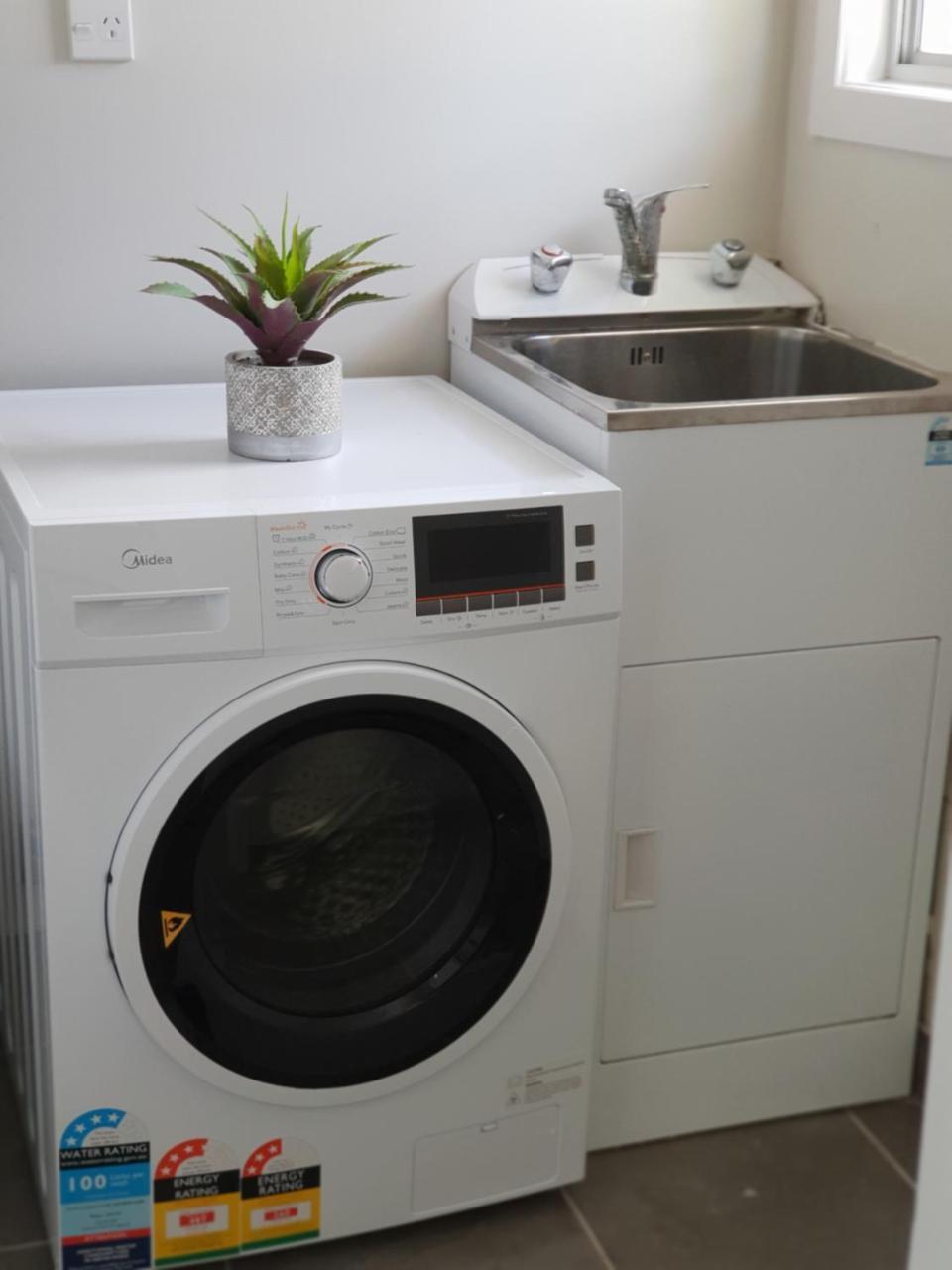Rose Unit 6 Rotorua-accommodation & Rotorua