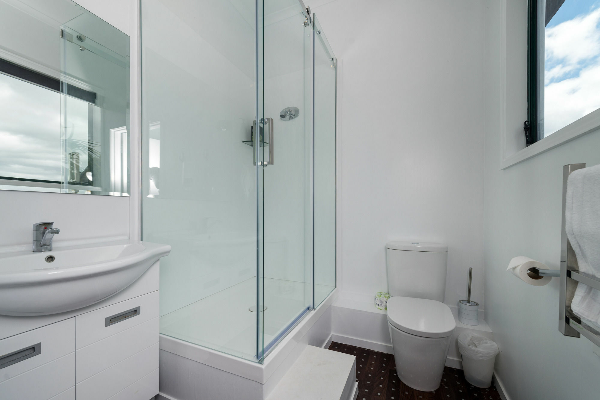 Lakeside Guest house 4*