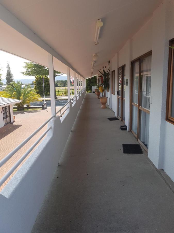 Boulevard Motel
