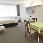 Thermal Oak Motel