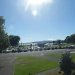Lake Lodge Motel