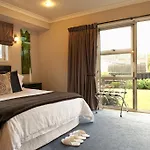 B&B@The Redwoods