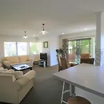 Aristaair- Central City Townhouse