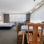Thermal Oak Motel