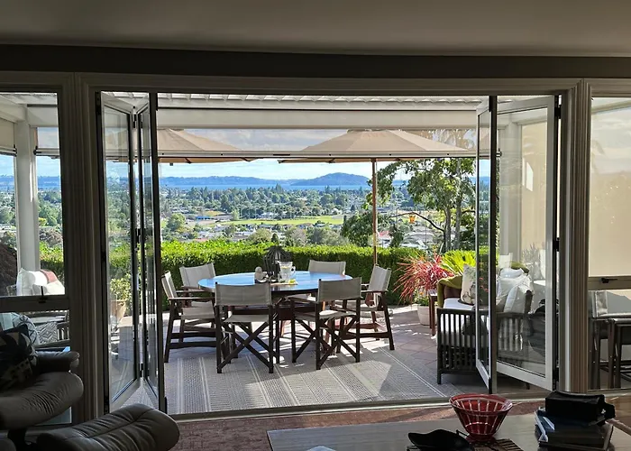 Karanda Bnb