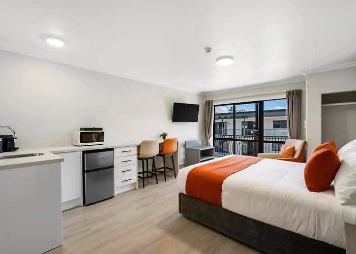 Stay 280 & Stay 284 Rotorua - Refurbished Modern Accommodation