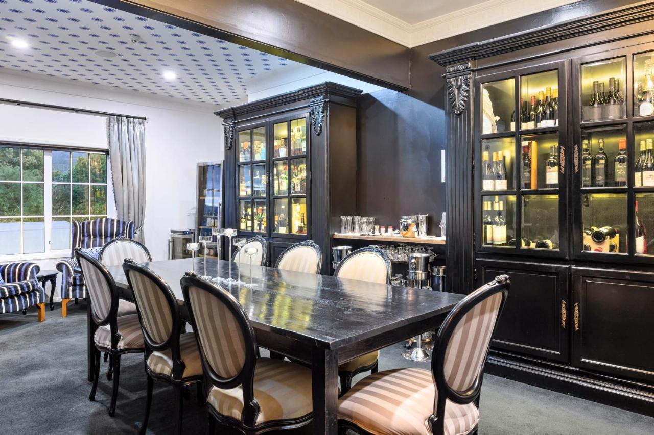 Black Swan Lakeside Boutique 5* Rotorua