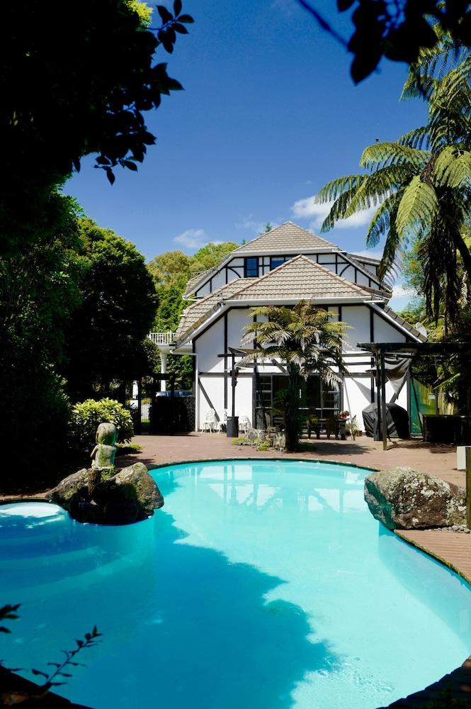 Hamurana 4* Rotorua