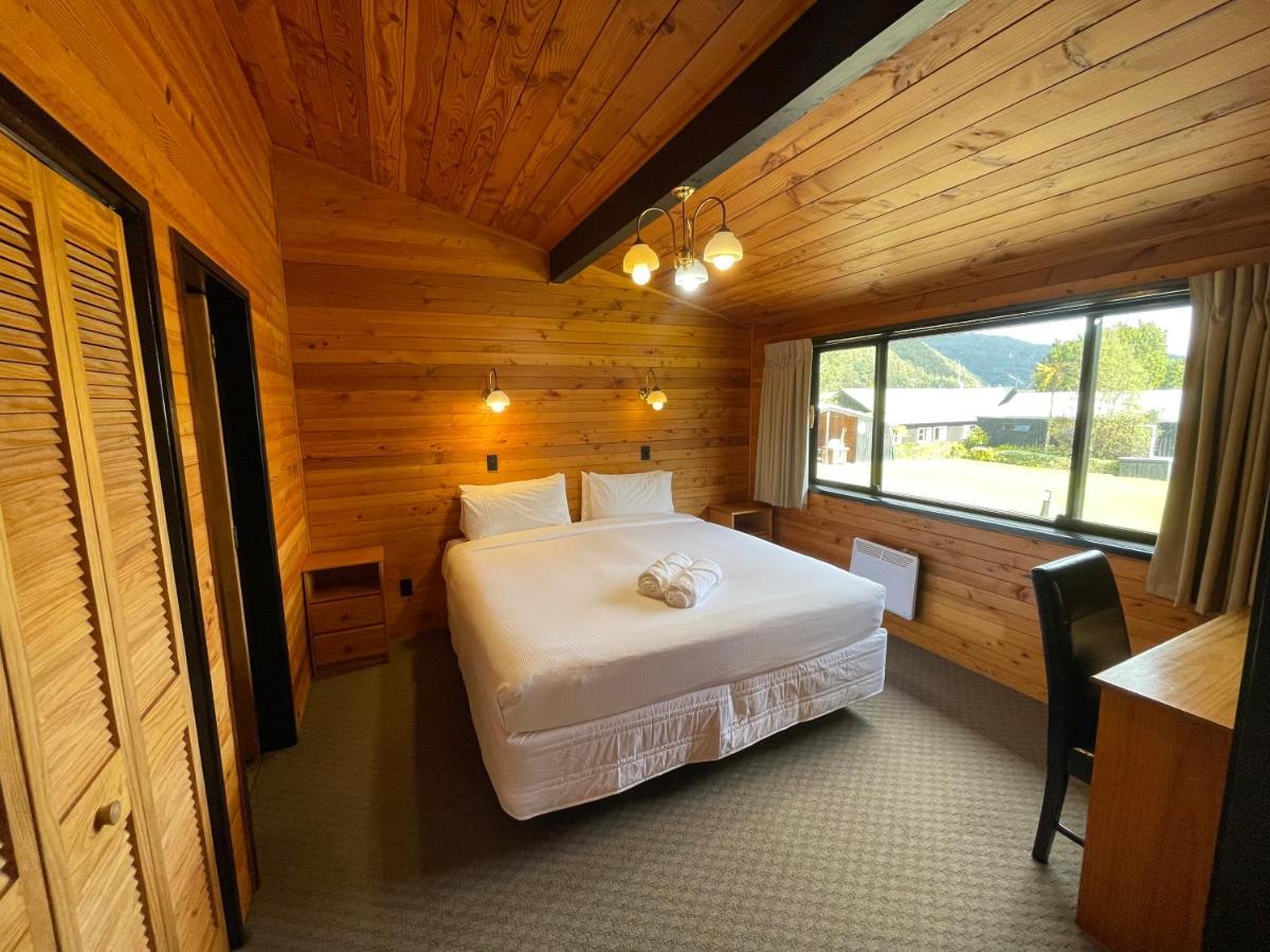 Lakes Okataina Lodge *