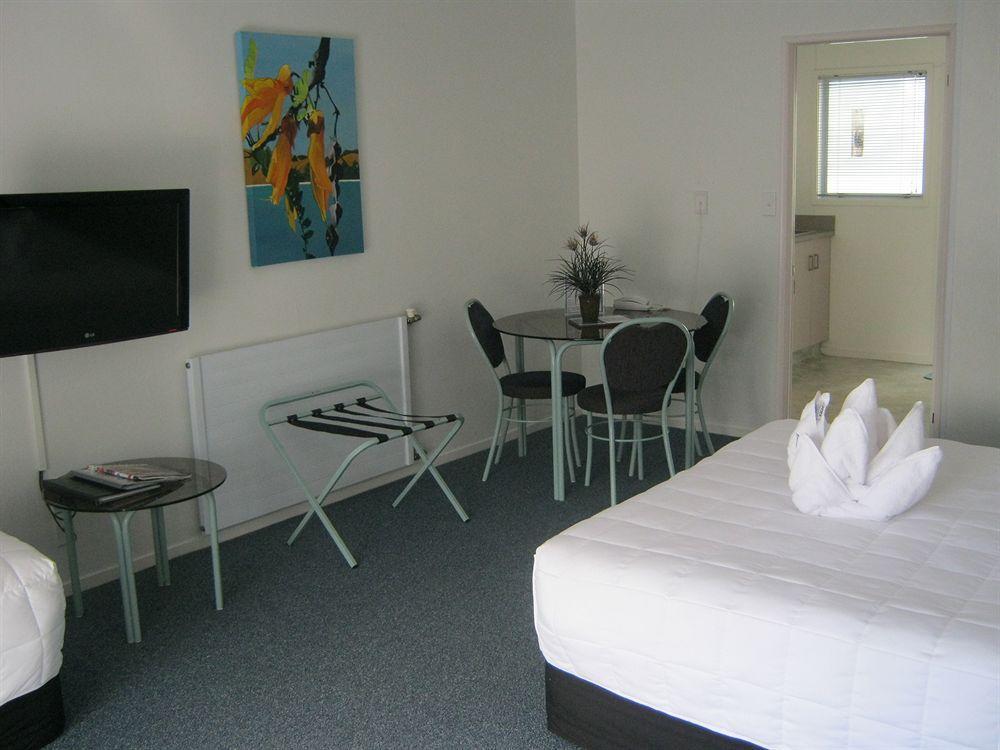 Motel Palm Court Motor 4*