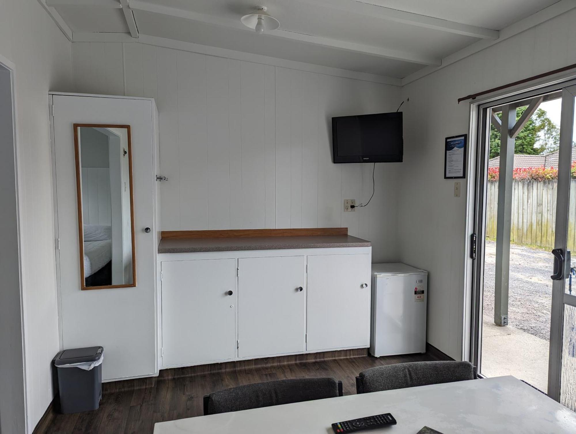 Holdens Bay 3*