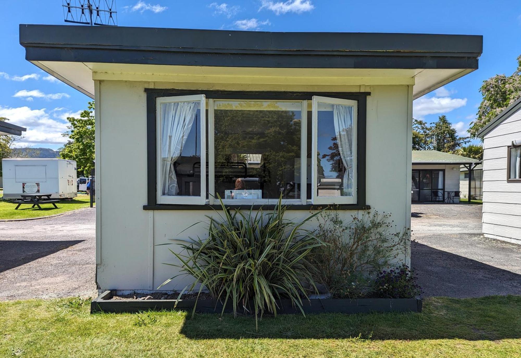 Holdens Bay Holiday park 3*
