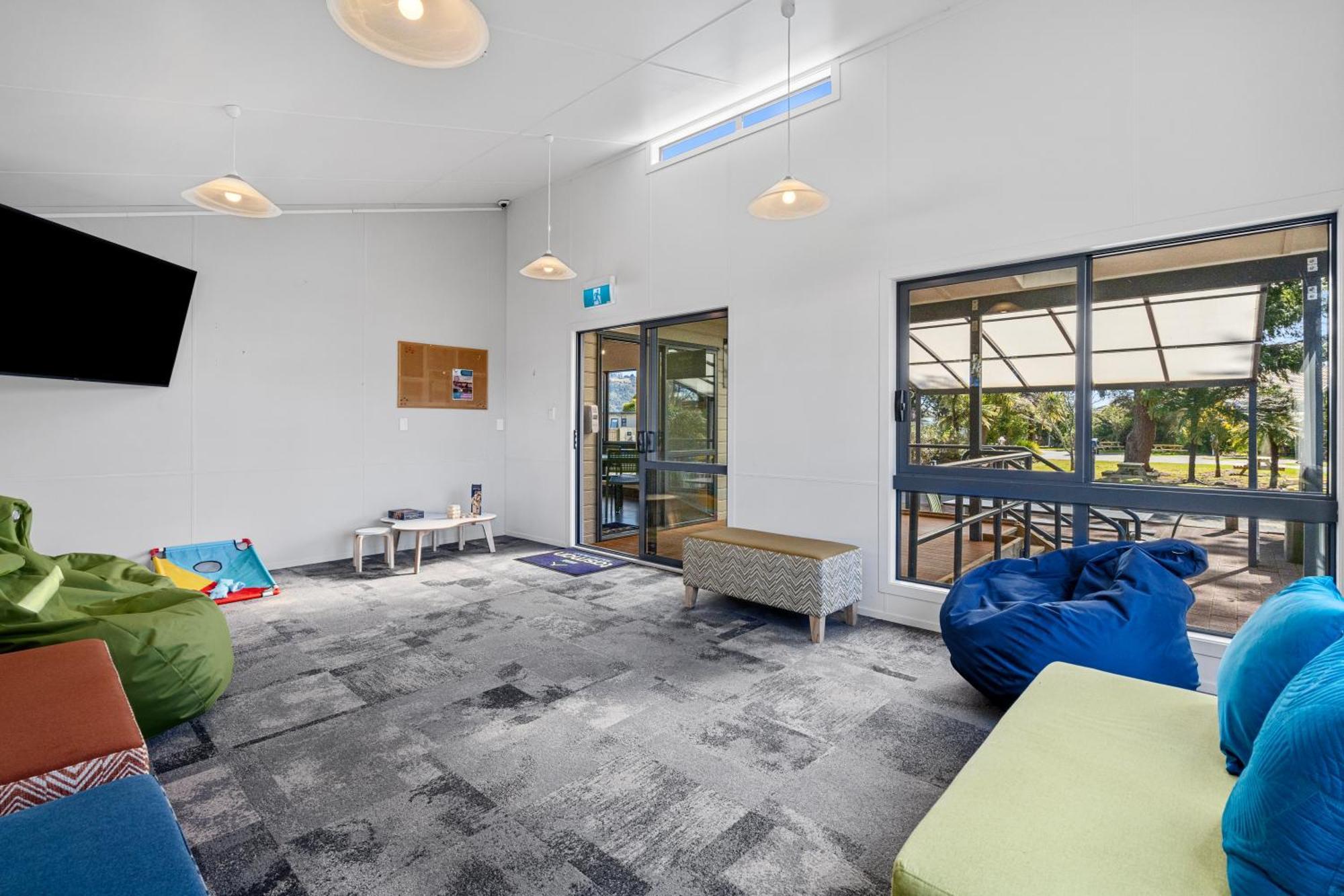 Tasman -