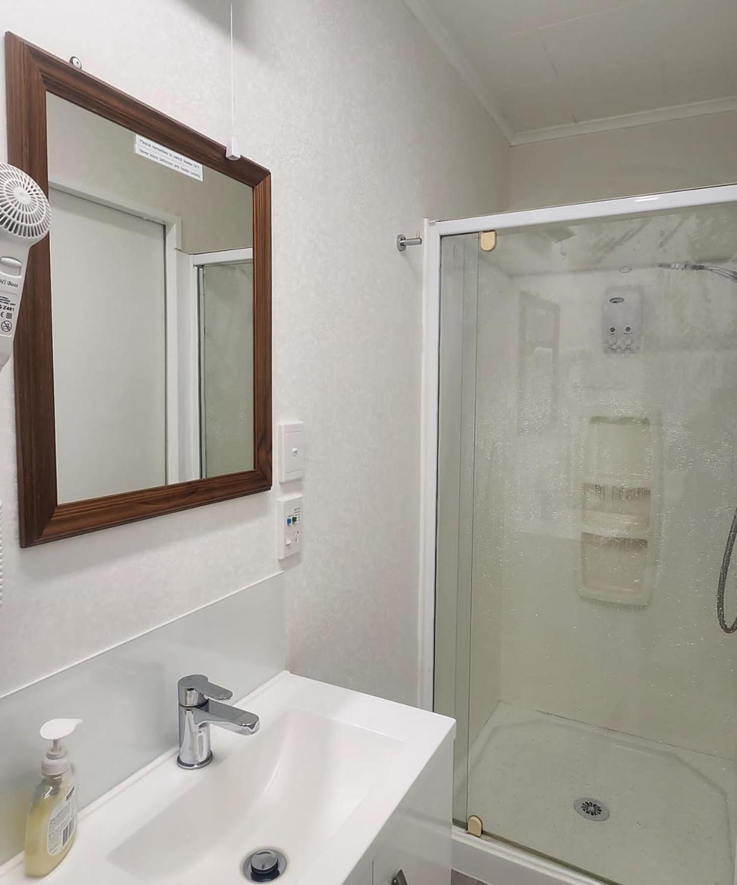 En-suite In Prime Location House With Spa And Sauna Rotorua
