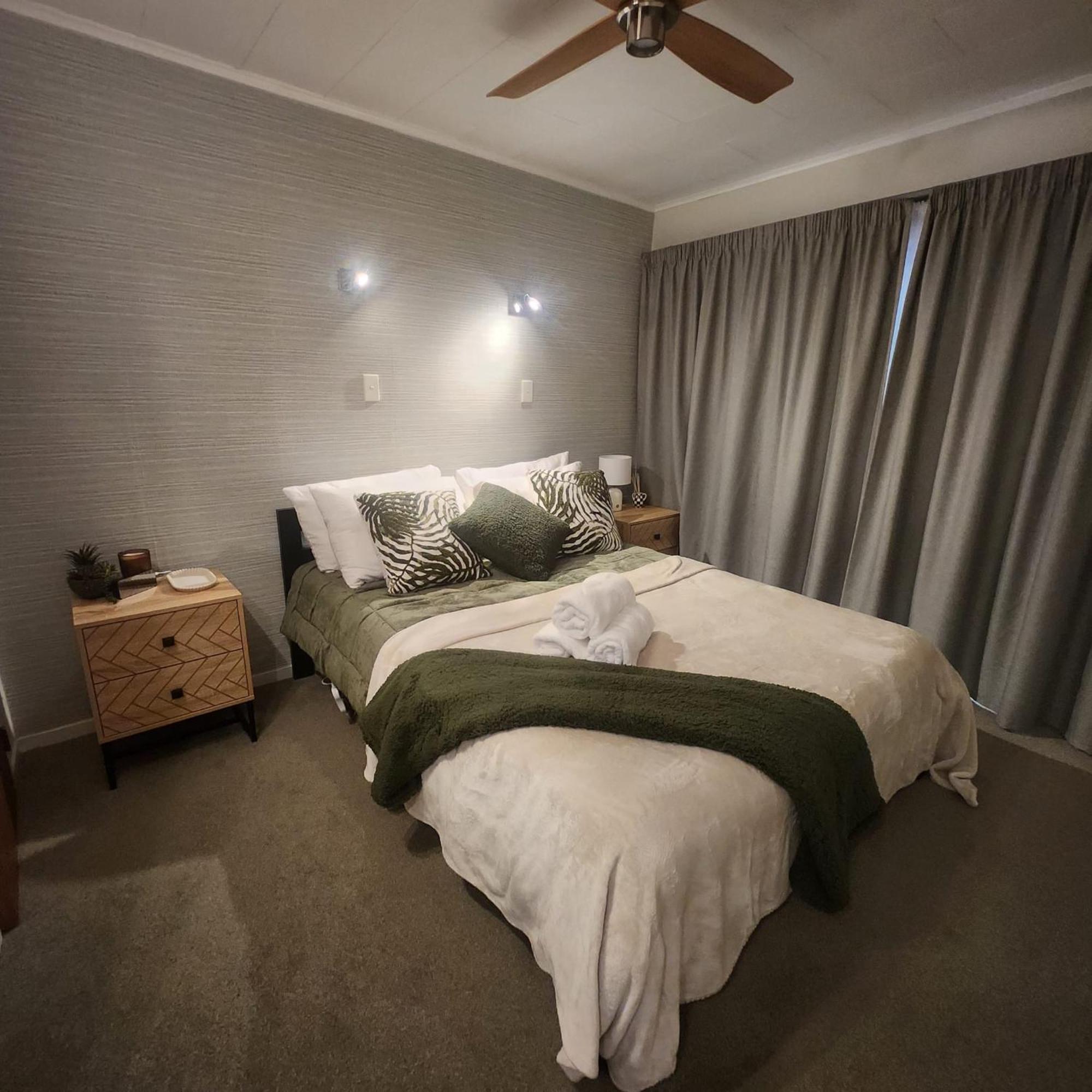 Guest house En-suite In Prime Location House With Spa And Sauna
