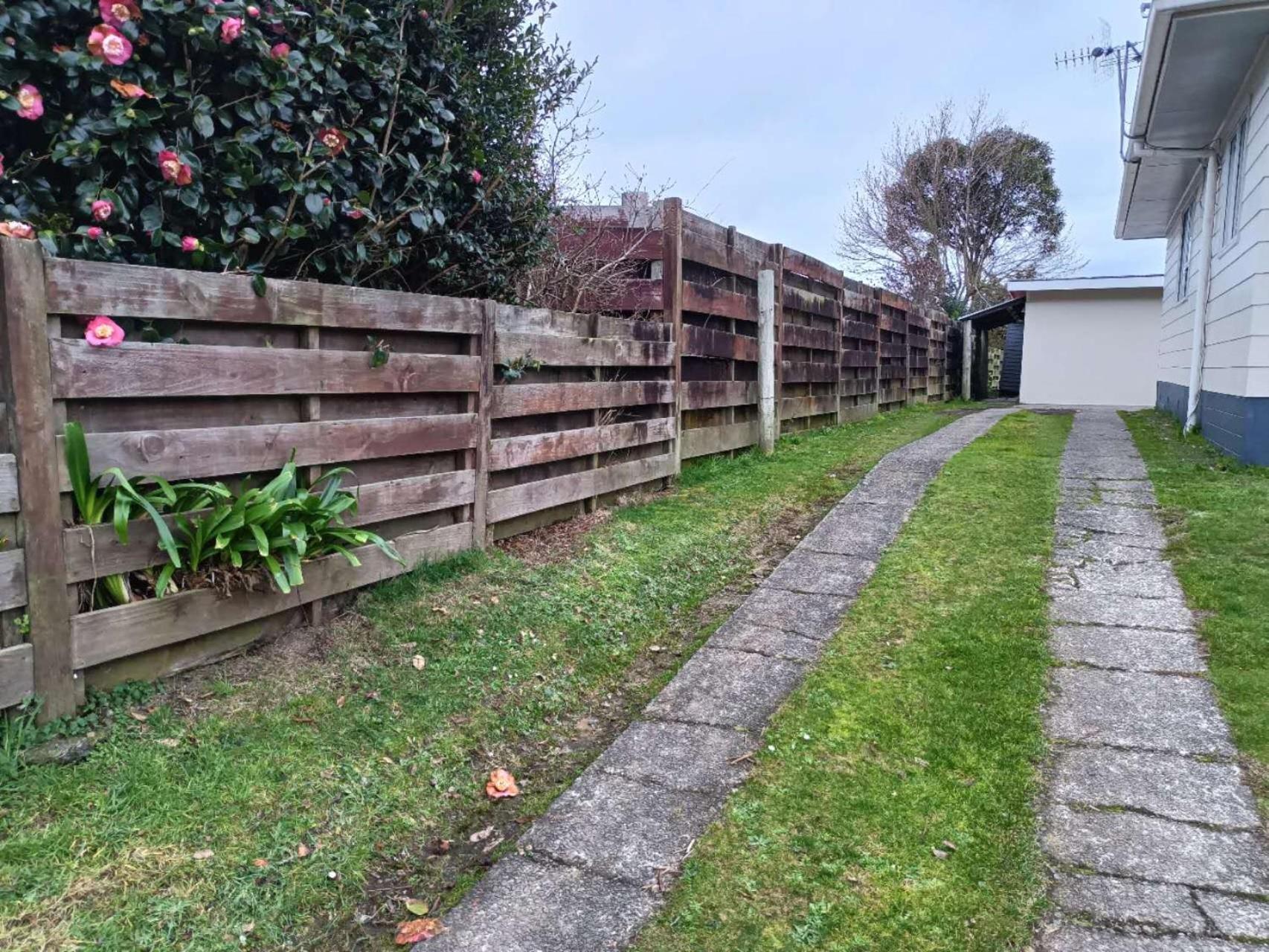 1-bedroom House B At 23 Mallard Drive Rotorua