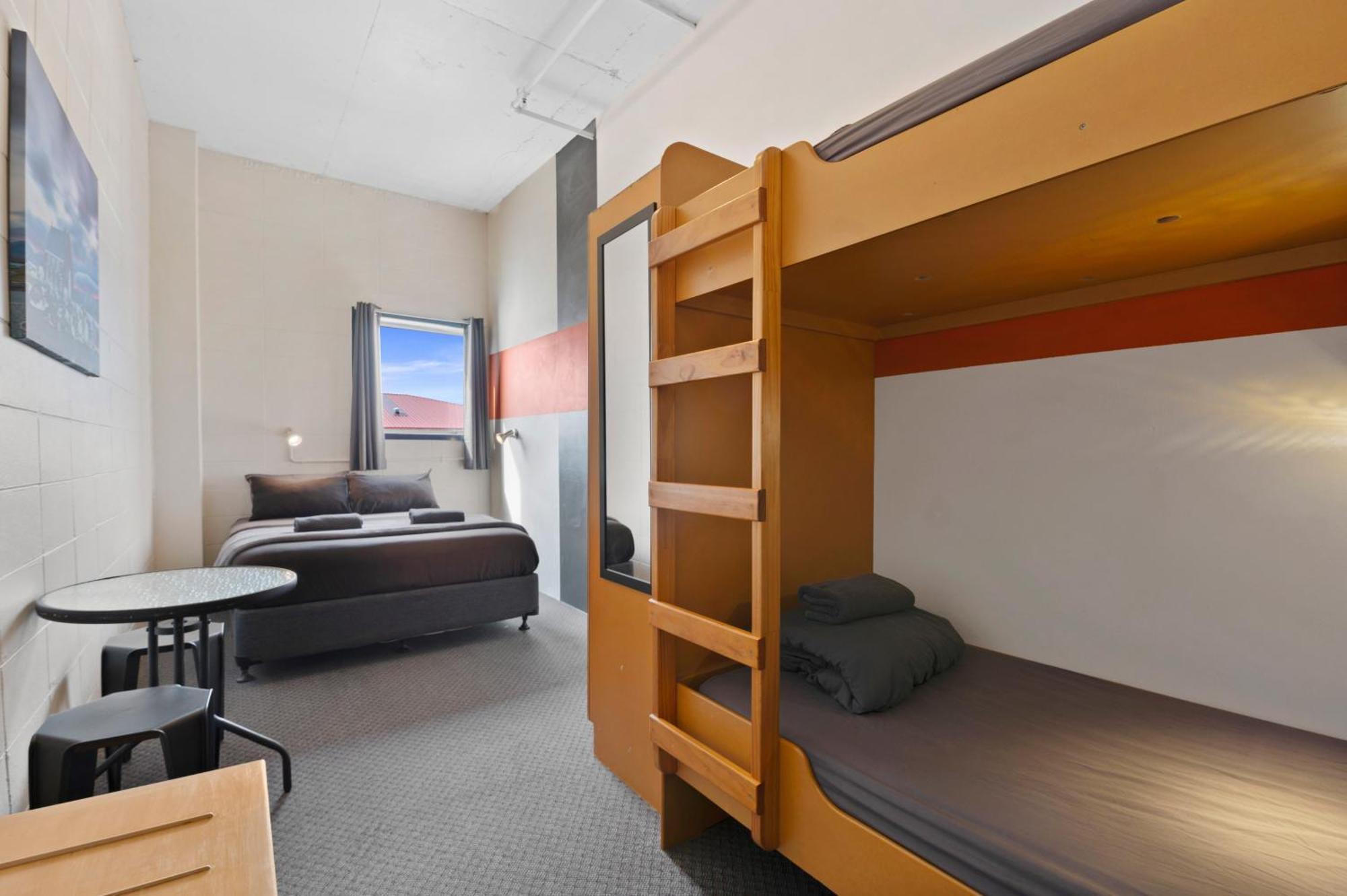 Hostel Rock Solid Backpackers Rotorua