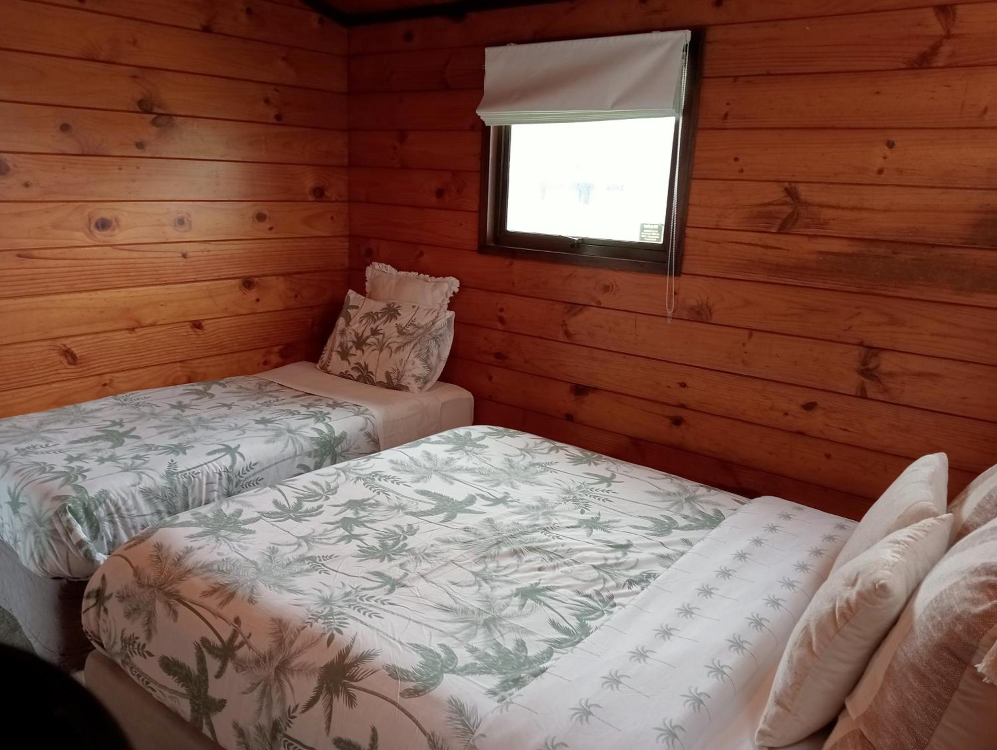 Cosy 2br House & Holiday home