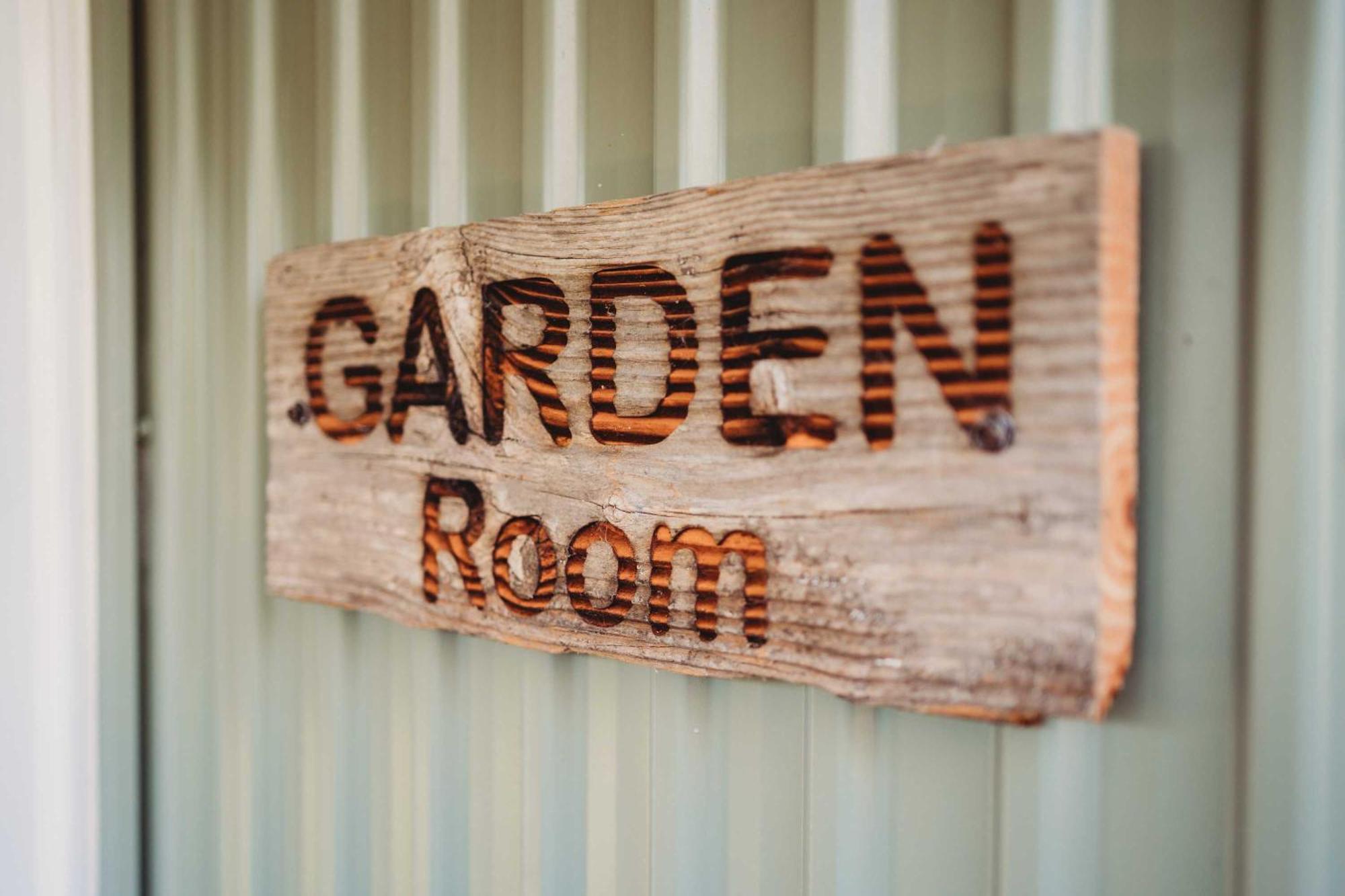 Paradise Valley - The Garden Holiday home *