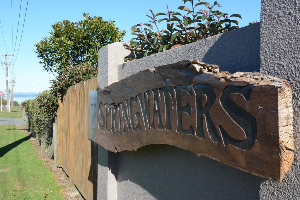 Bed & Breakfast Springwaters 4*