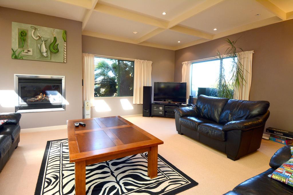 Bed & Breakfast Springwaters 4*