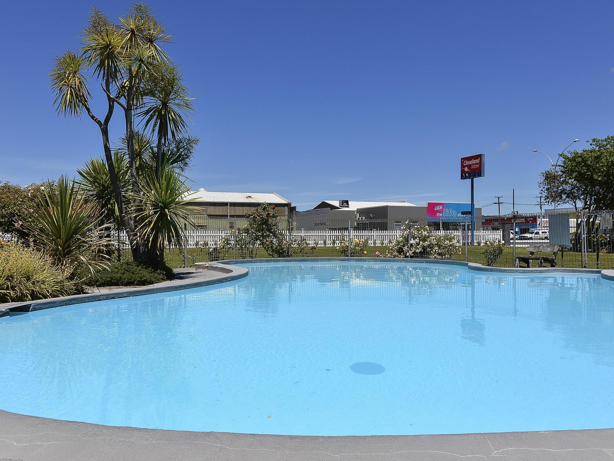 Cleveland Thermal 3*