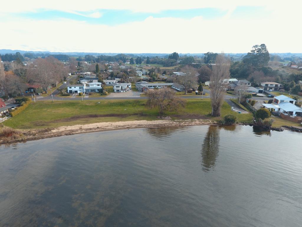 Motel Jack & Di's Lakefront Rotorua