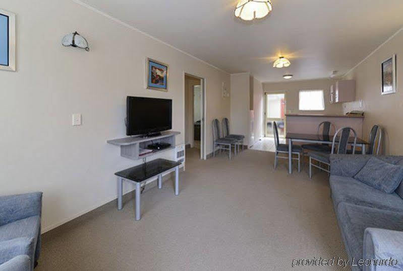 Geneva Motor Motel 4*