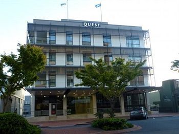Quest Aparthotel 4*