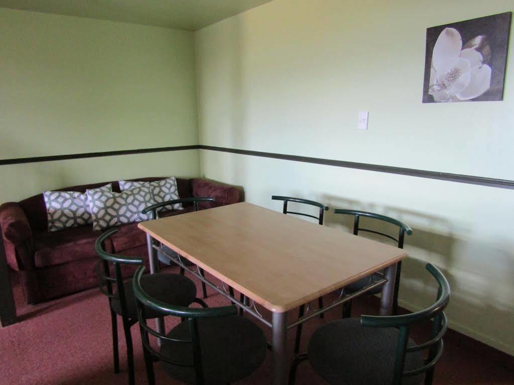 Motel Pohutu