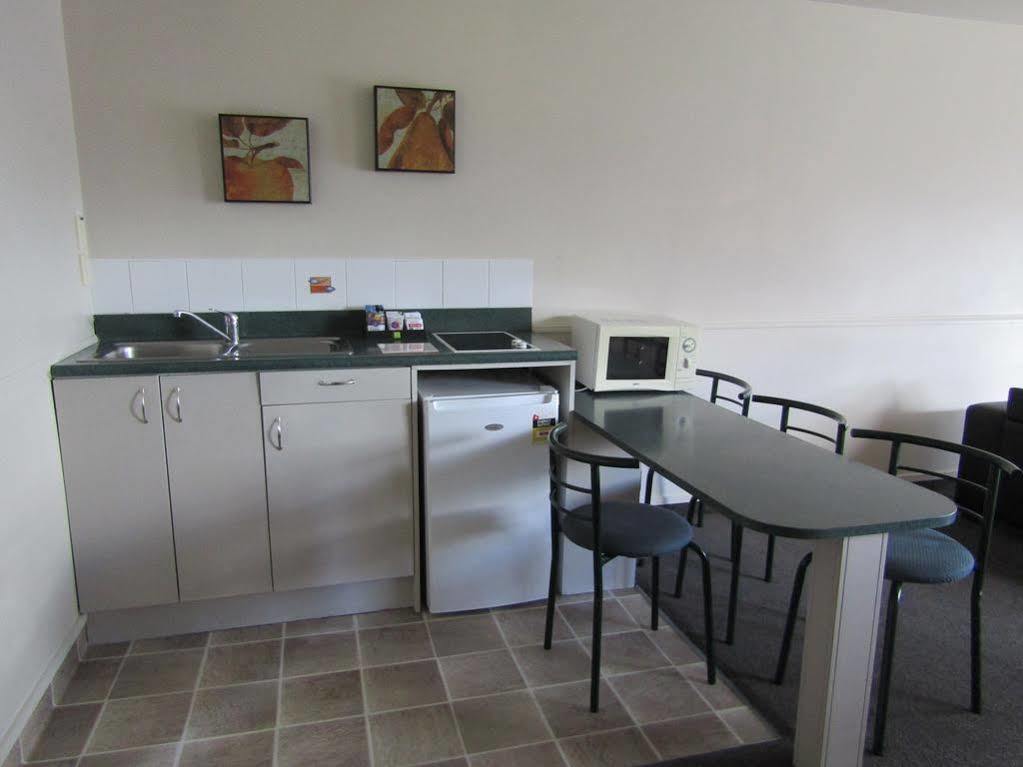 Motel Pohutu 3*
