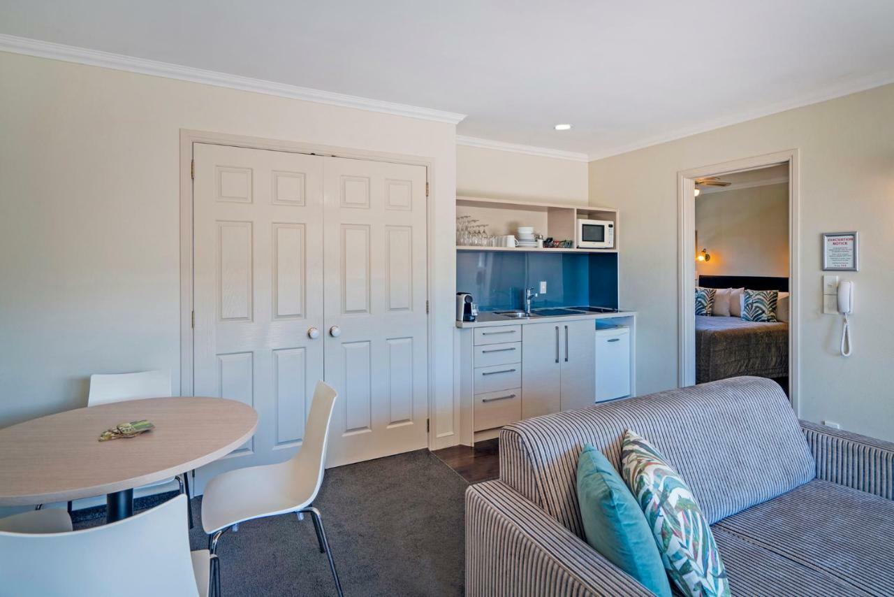 Motel Silver Fern & 5*