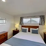 Aristaair- Central City Townhouse