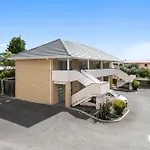 Fenton Court Motel