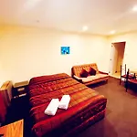 Baden Lodge Motel - Private Spa Bath